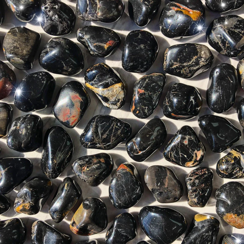 natural black onyx crystal stones with polished surface